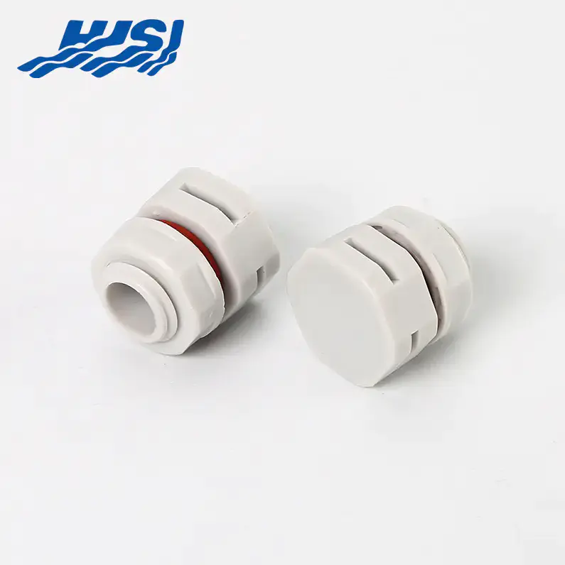 كيفية استخدام الصمامات المقاومة للماء والقابلة للتنفس في البيئات الخارجية القاسية؟